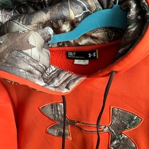 Orange and camo Under Armour sweatshirt. Worn a couple of times.